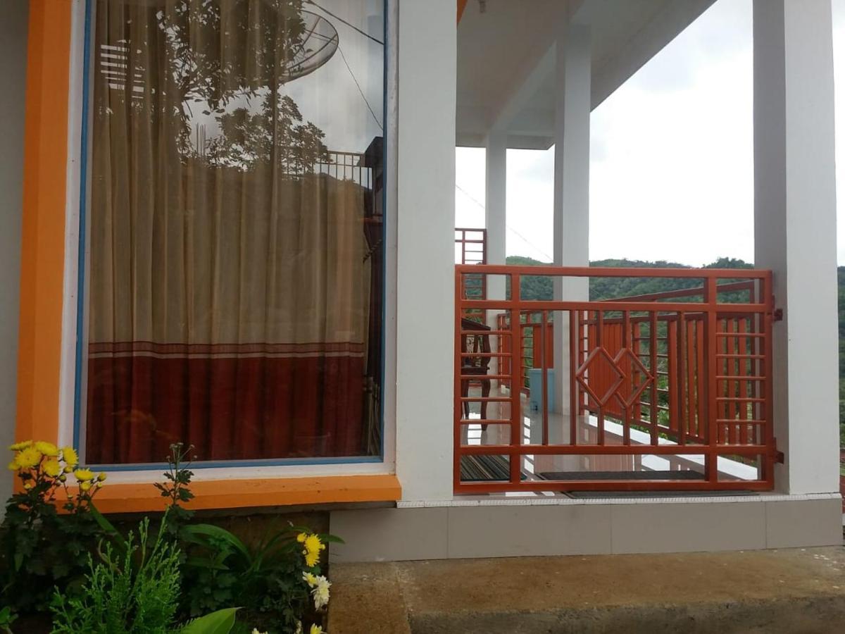 Bintang Bungalow Tour & Travel Kelimutu Extérieur photo
