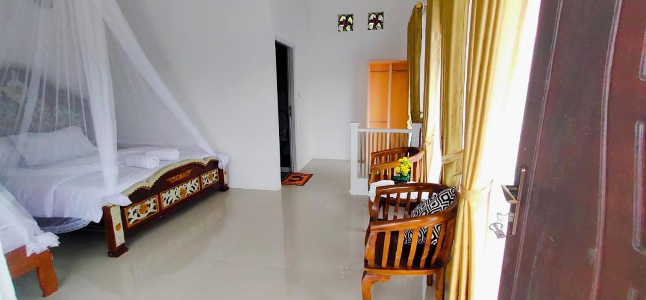 Bintang Bungalow Tour & Travel Kelimutu Extérieur photo