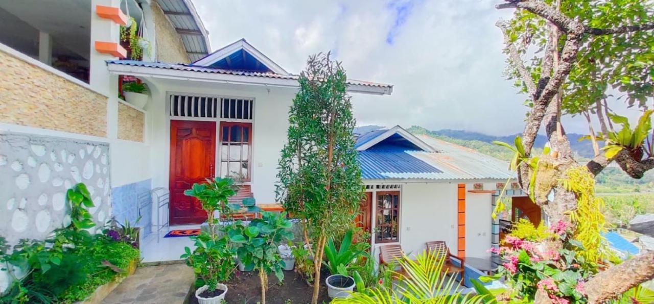 Bintang Bungalow Tour & Travel Kelimutu Extérieur photo