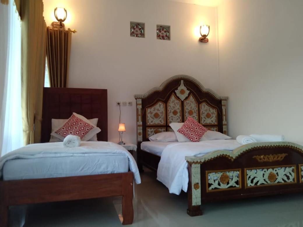 Bintang Bungalow Tour & Travel Kelimutu Extérieur photo