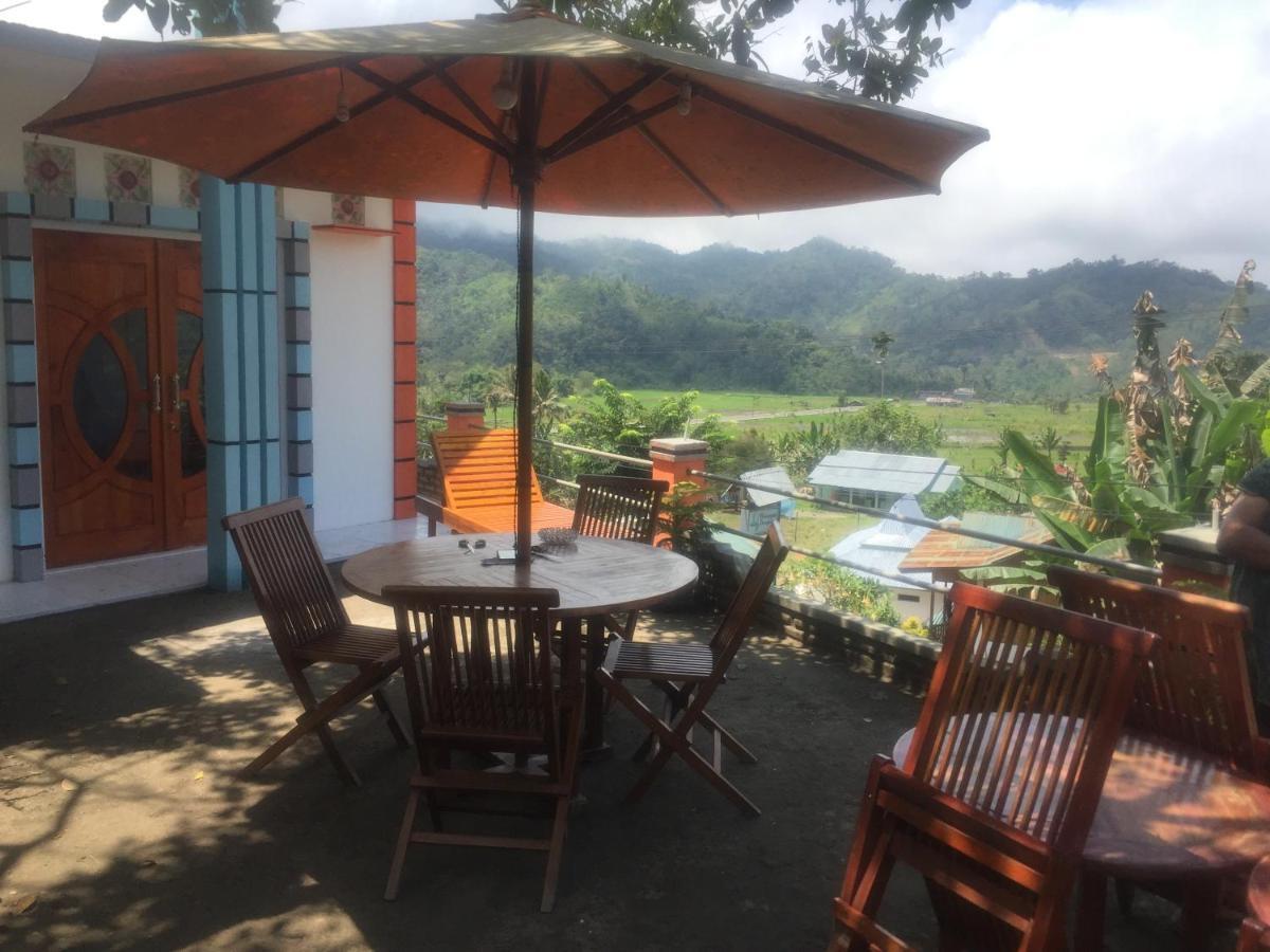 Bintang Bungalow Tour & Travel Kelimutu Extérieur photo