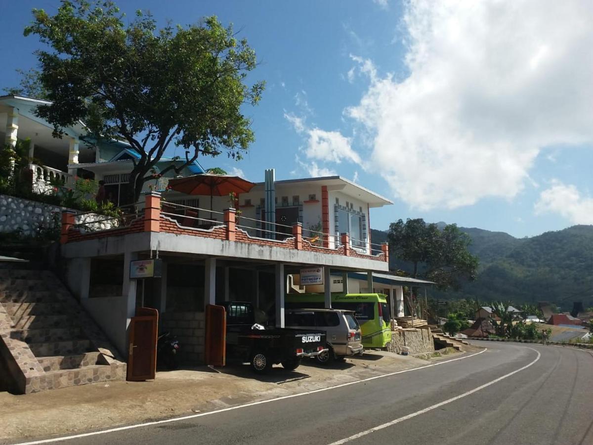 Bintang Bungalow Tour & Travel Kelimutu Extérieur photo